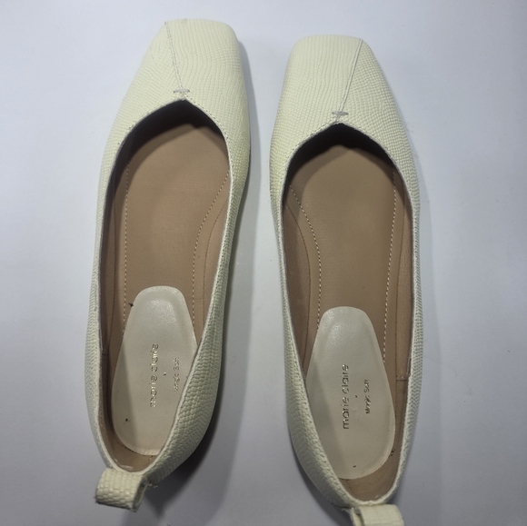 Shoes - Marie Claire Magic Soft  Leather Women Flat Shoes  Size  36 US 5.5-6